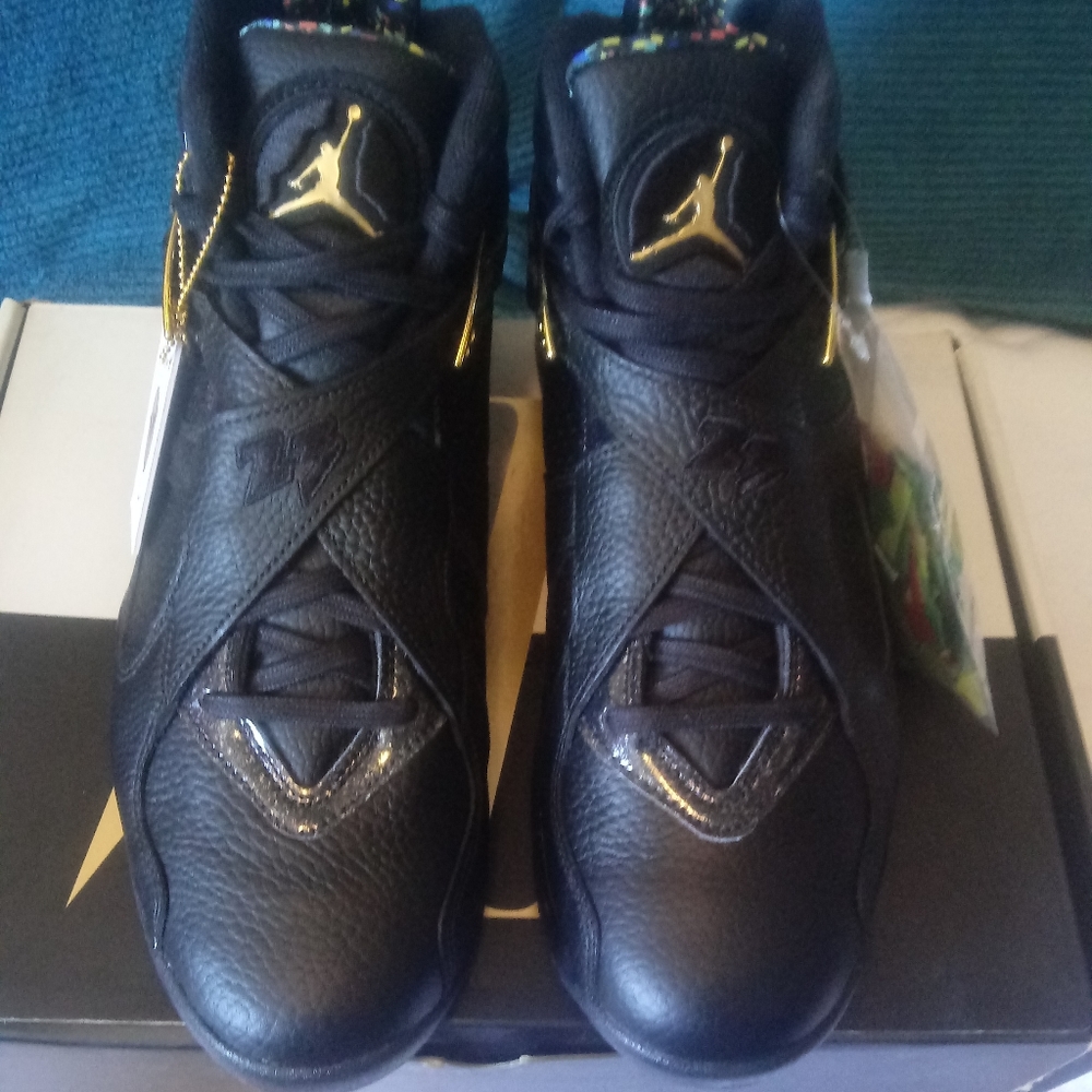 "New" Limited Edition Jordan 8 C & C - Picture 3 of 10